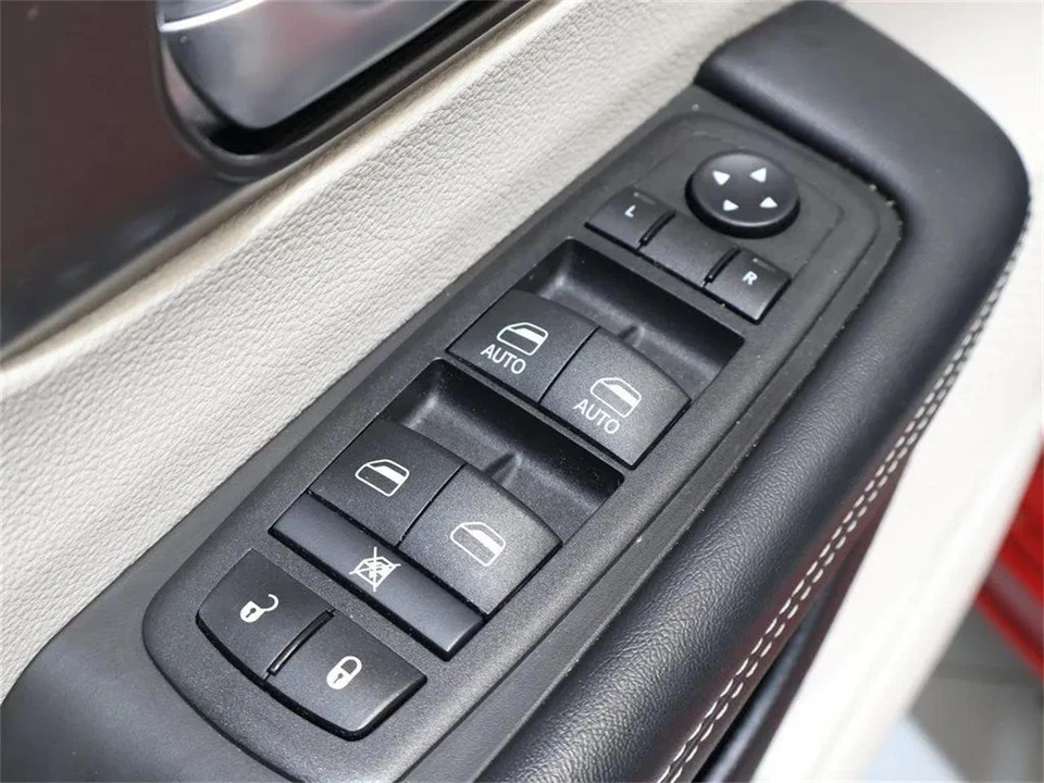 2024 Chrysler - Image 11 of 31