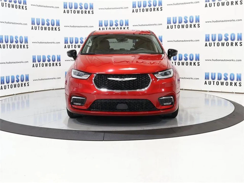 2024 Chrysler - Image 9 of 31