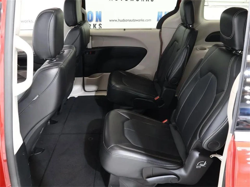 2024 Chrysler - Image 24 of 31