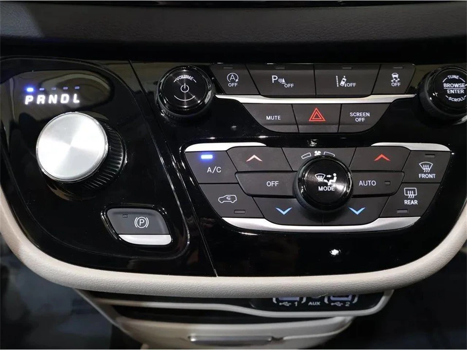 2024 Chrysler - Image 20 of 31