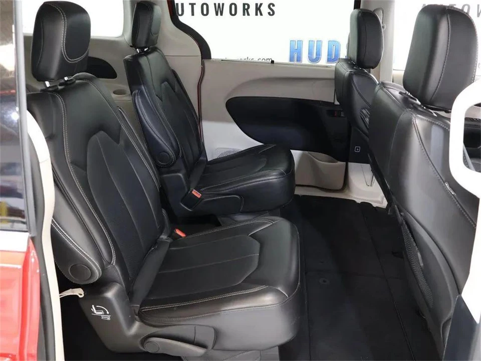 2024 Chrysler - Image 26 of 31