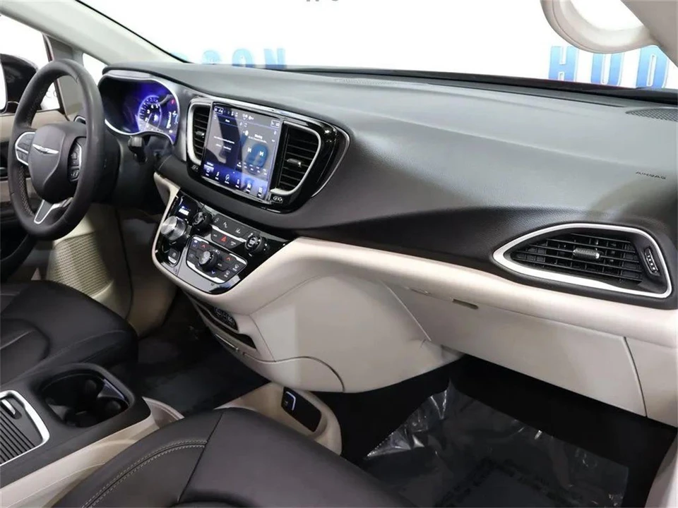 2024 Chrysler - Image 30 of 31