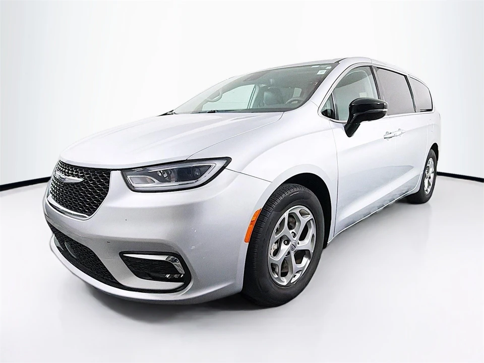 2024 Chrysler - Image 4 of 12