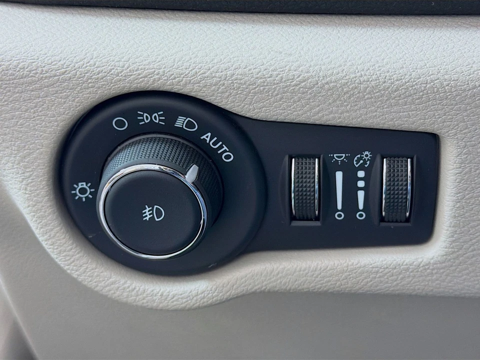 2024 Chrysler - Image 12 of 21