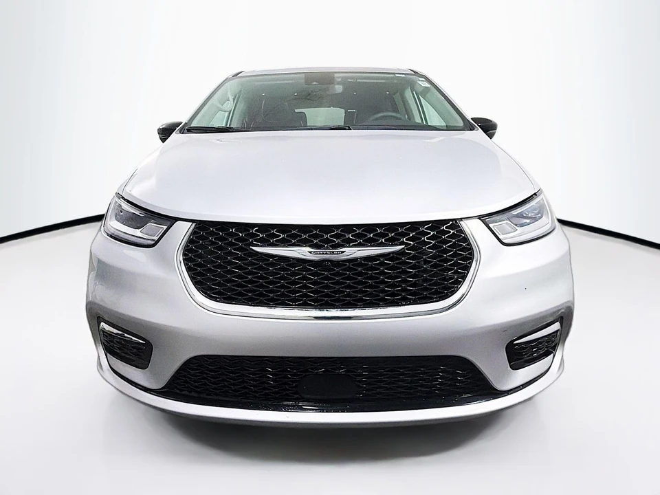 2024 Chrysler - Image 2 of 21