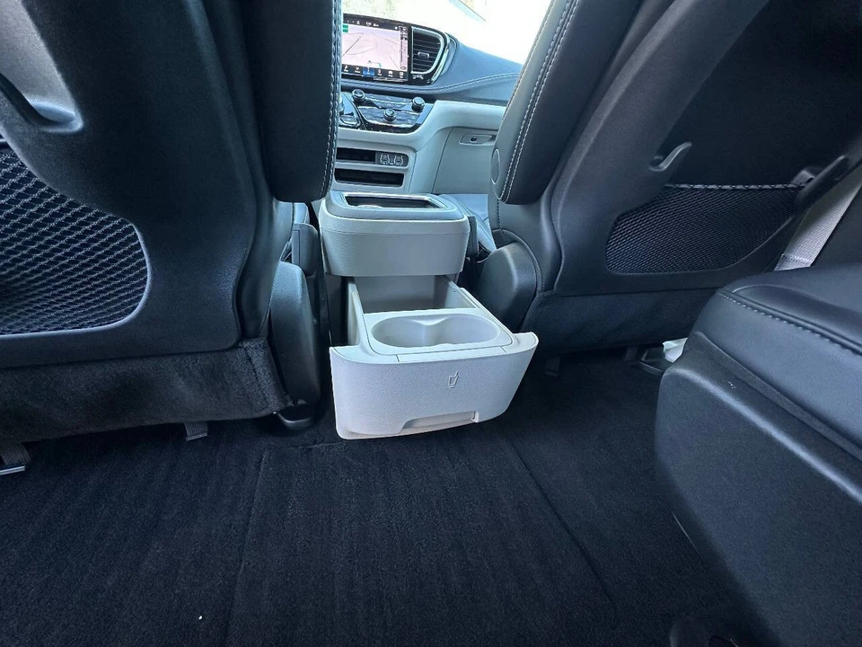 2024 Chrysler - Image 11 of 21