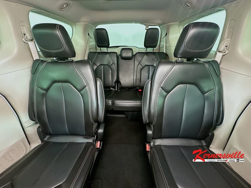 2024 Chrysler - Image 13 of 21