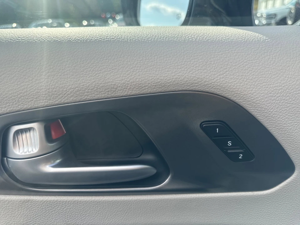 2024 Chrysler - Image 18 of 24