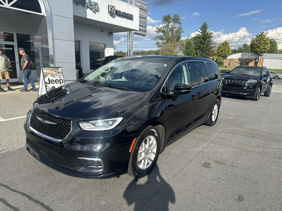 2024 Chrysler - Image 8 of 24