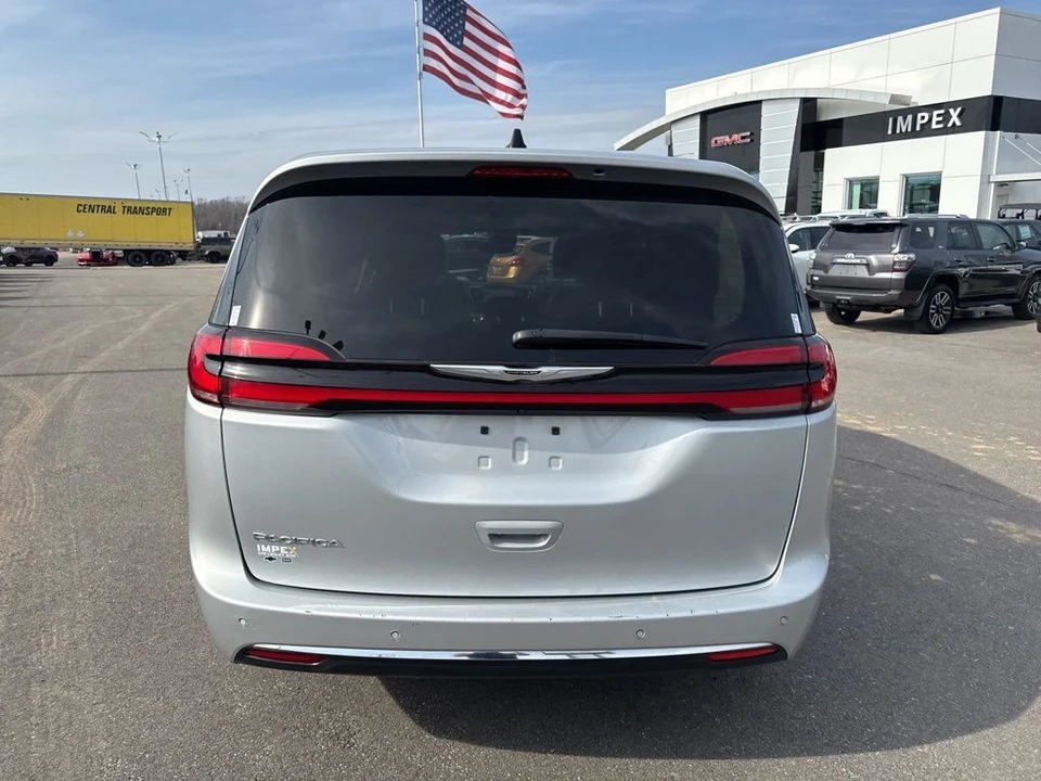 2024 Chrysler - Image 4 of 21