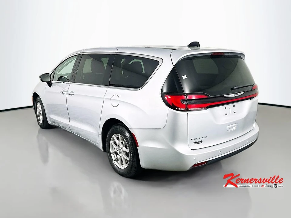 2024 Chrysler - Image 5 of 24