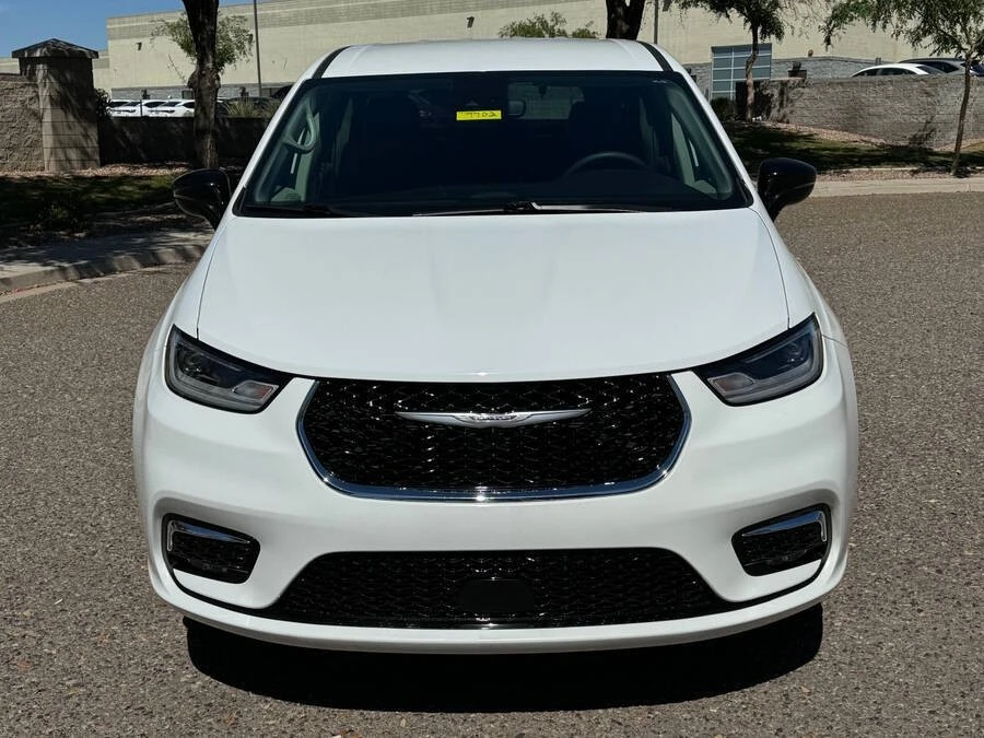 2024 Chrysler - Image 16 of 16