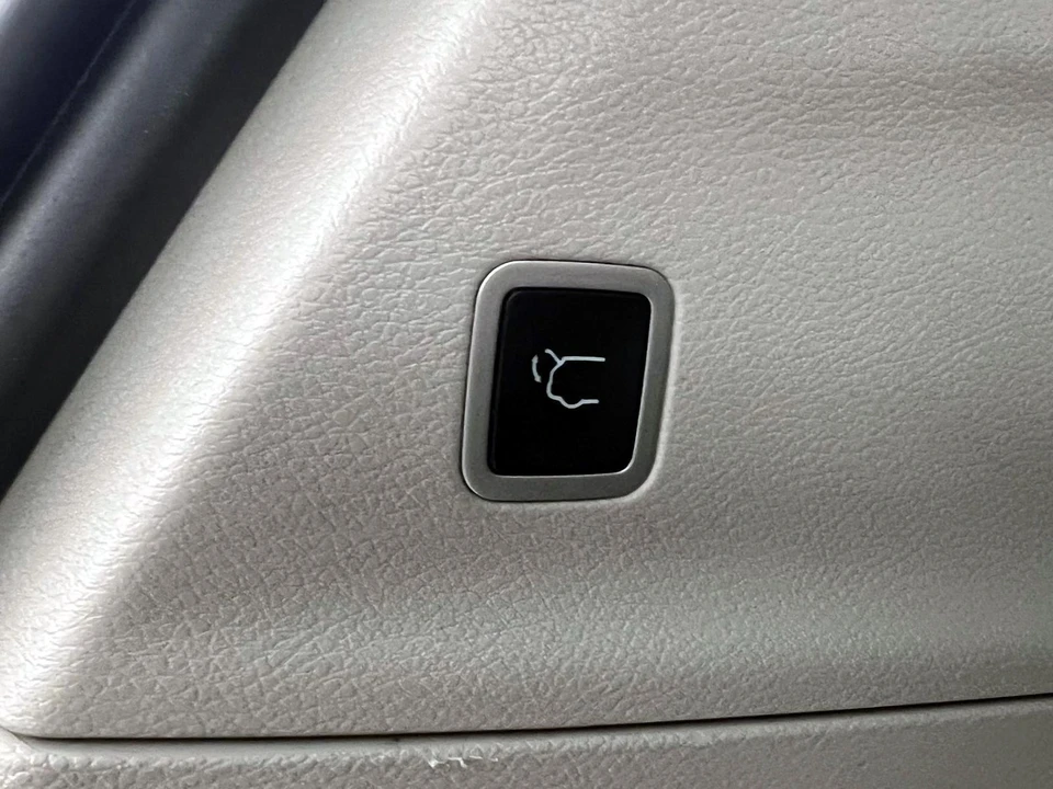 2024 Chrysler - Image 9 of 21