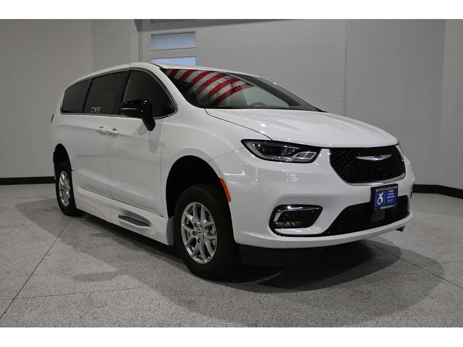 2024 Chrysler - Image 3 of 12
