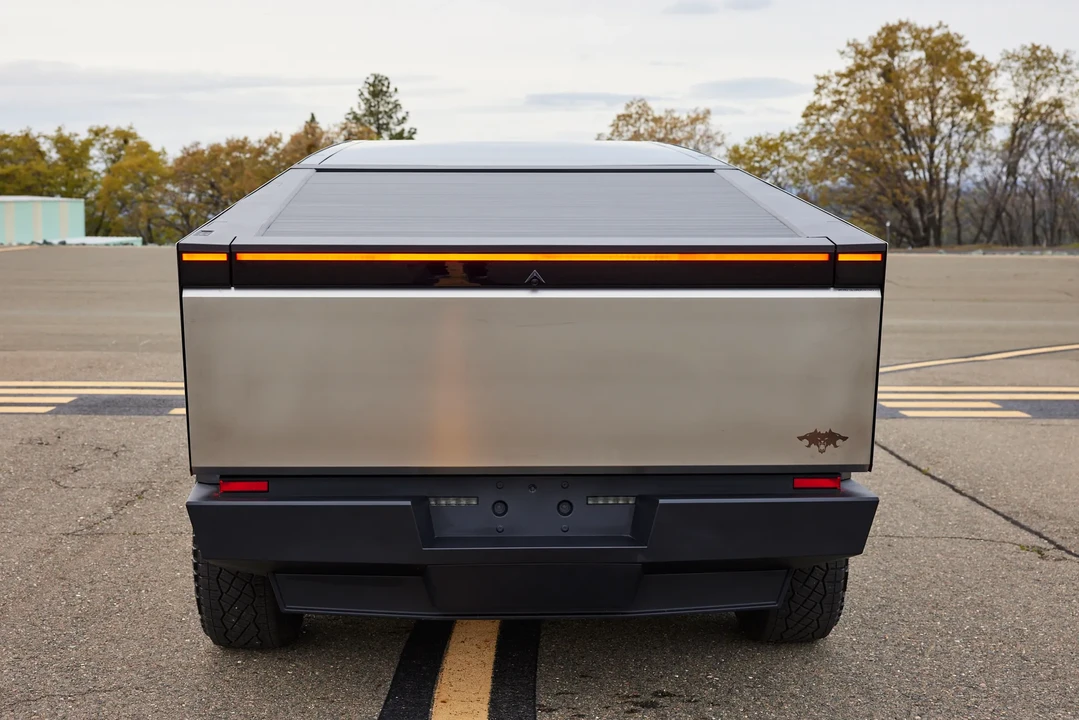 2024 Tesla Cybertruck - Image 21 of 31