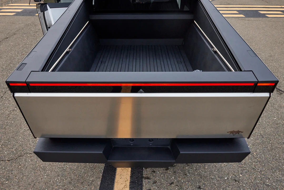 2024 Tesla Cybertruck - Image 24 of 31