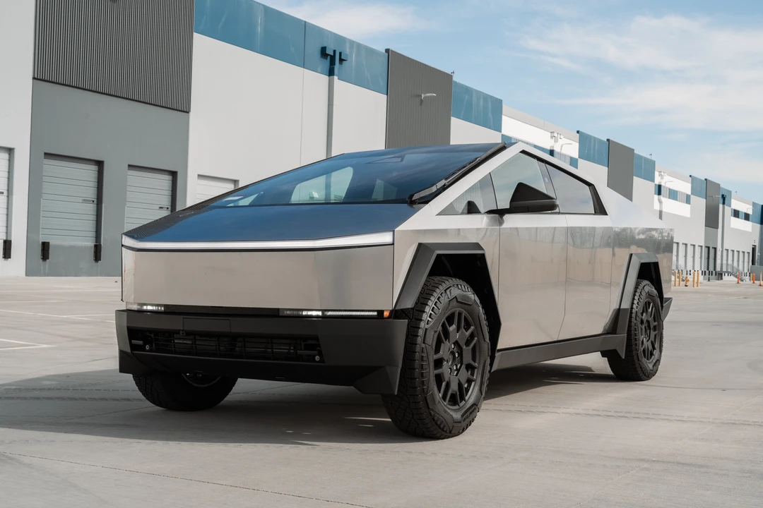 2024 Tesla Cybertruck - Image 3 of 6