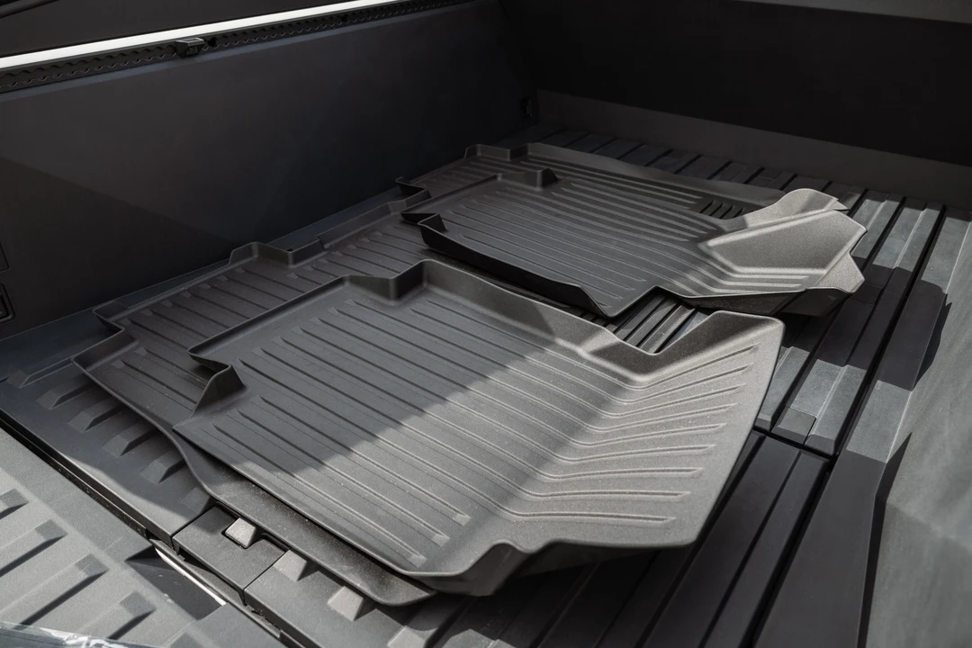 2024 Tesla Cybertruck - Image 6 of 6
