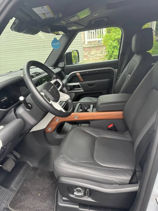 2024 Land Rover Defender L663 - Image 5 of 7