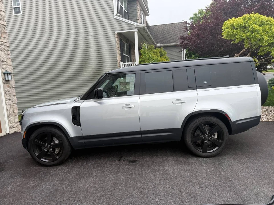 2024 Land Rover Defender L663 - Image 2 of 7