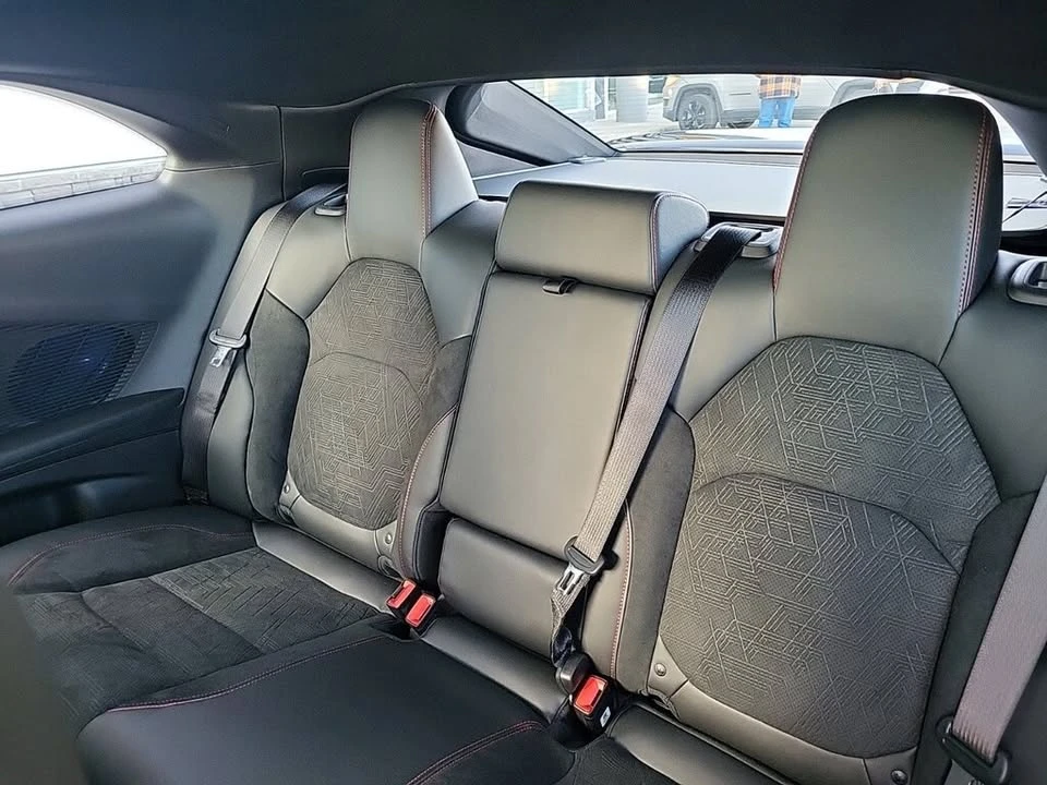 2024 Dodge Charger 8th Gen - Image 16 of 19