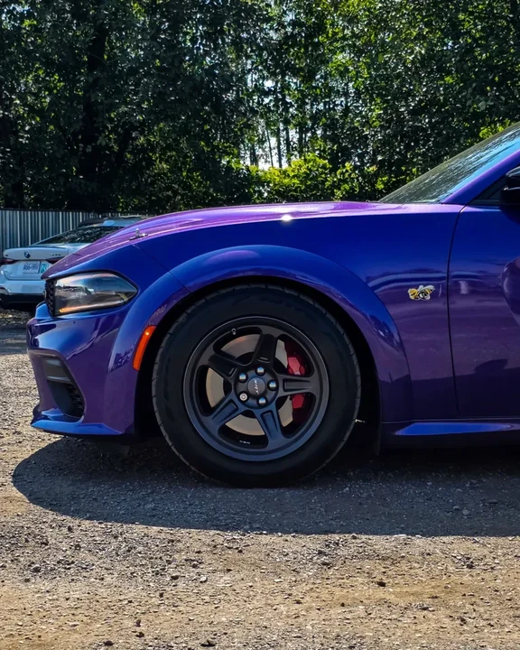 2024 Dodge Charger 8th Gen - Image 8 of 12