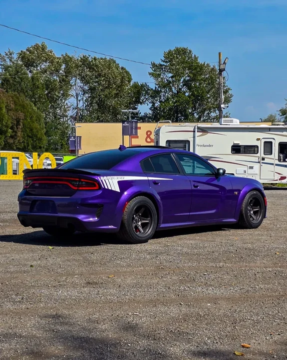 2024 Dodge Charger 8th Gen - Image 4 of 12