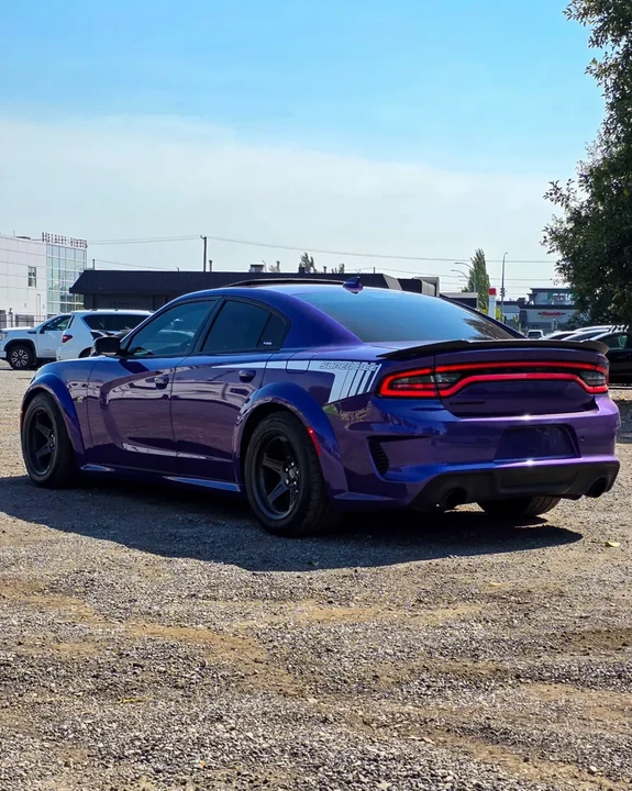 2024 Dodge Charger 8th Gen - Image 6 of 12