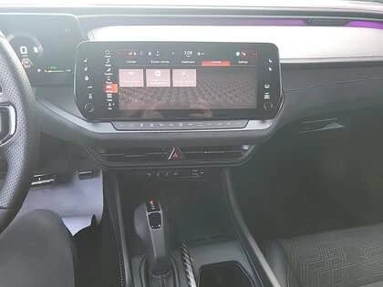 2024 Dodge Charger 8th Gen - Image 11 of 20