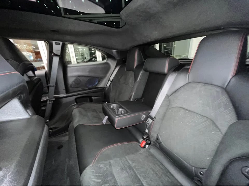 2024 Dodge Charger 8th Gen - Image 5 of 6