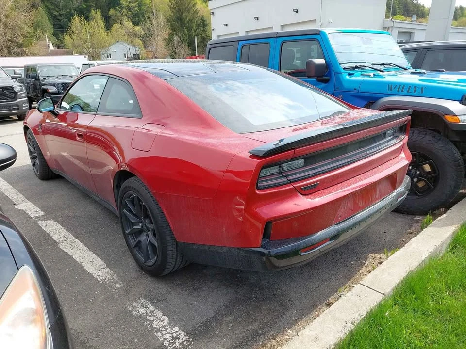 2024 Dodge Charger 8th Gen - Image 2 of 6