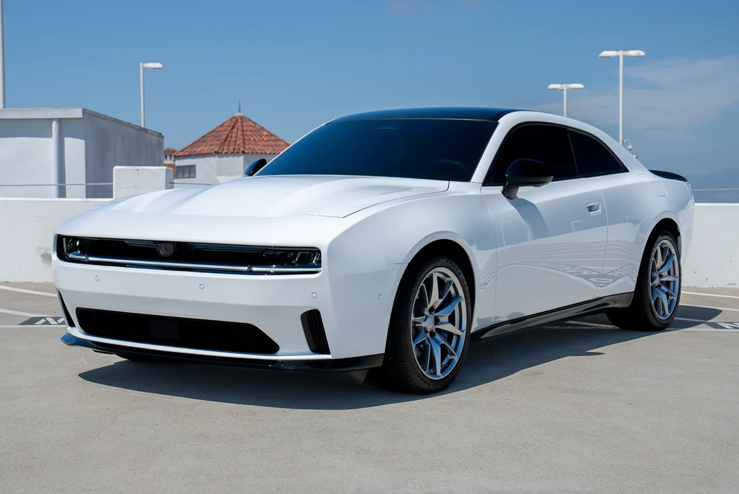 2024 Dodge Charger 8th Gen - Image 3 of 31