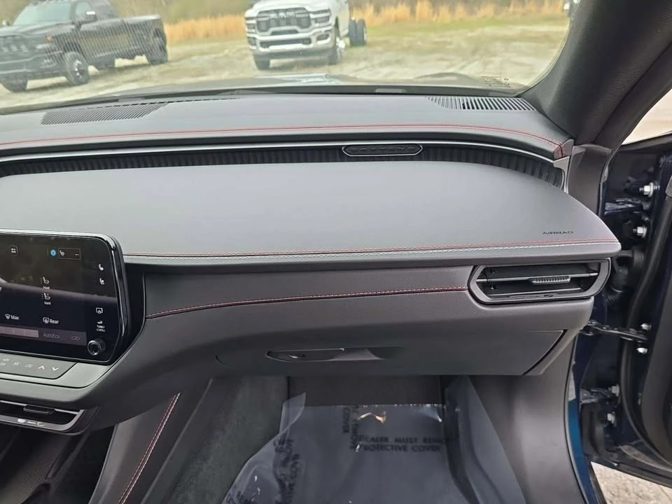 2024 Dodge Charger 8th Gen - Image 5 of 10