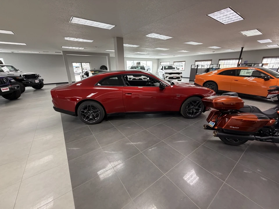 2024 Dodge Charger 8th Gen - Image 4 of 21
