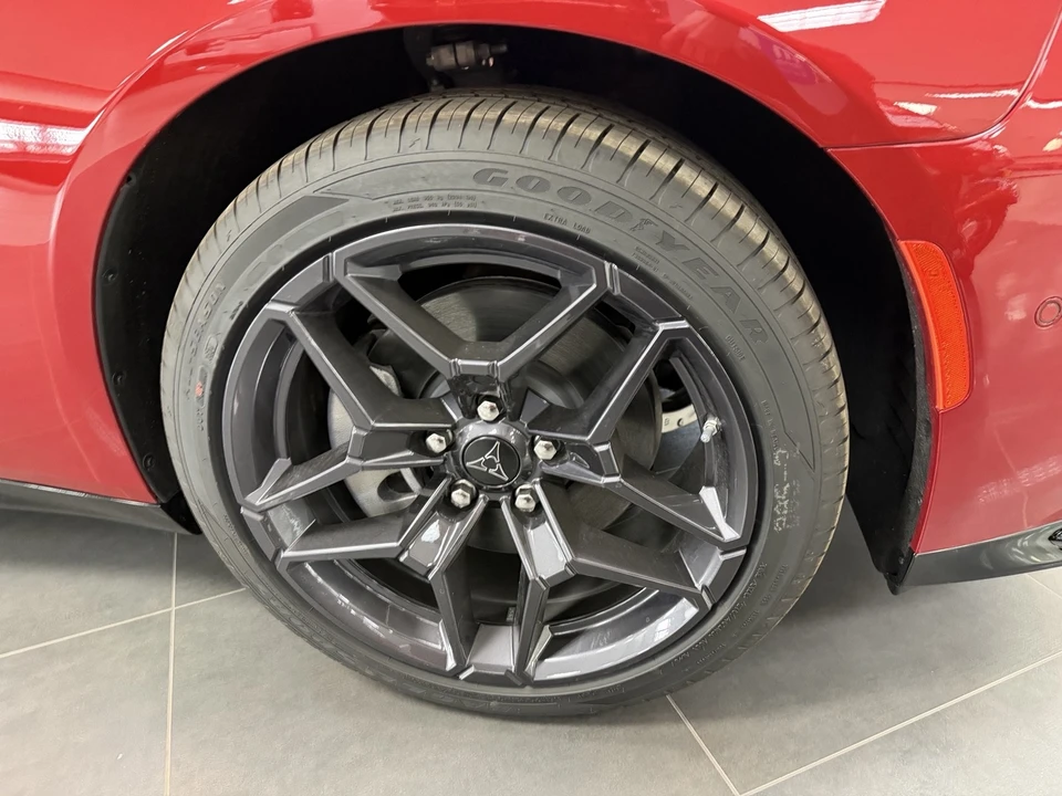 2024 Dodge Charger 8th Gen - Image 9 of 21