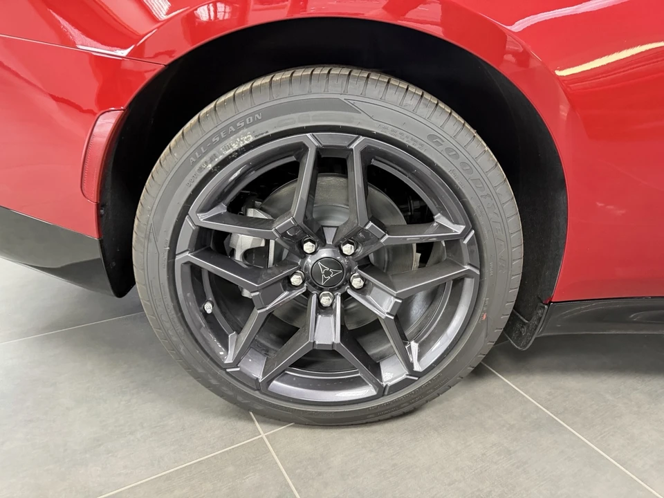 2024 Dodge Charger 8th Gen - Image 11 of 21