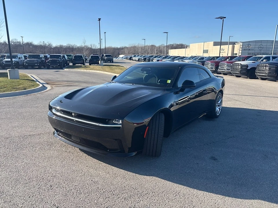 2024 Dodge Charger 8th Gen - Image 3 of 12