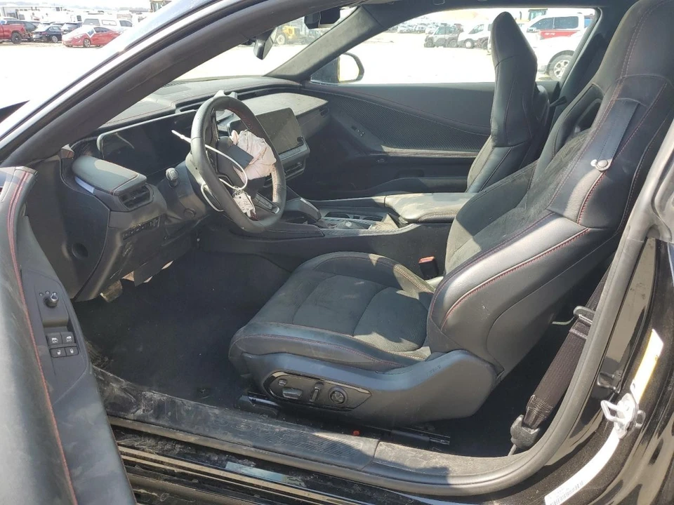 2024 Dodge Charger 8th Gen - Image 8 of 12