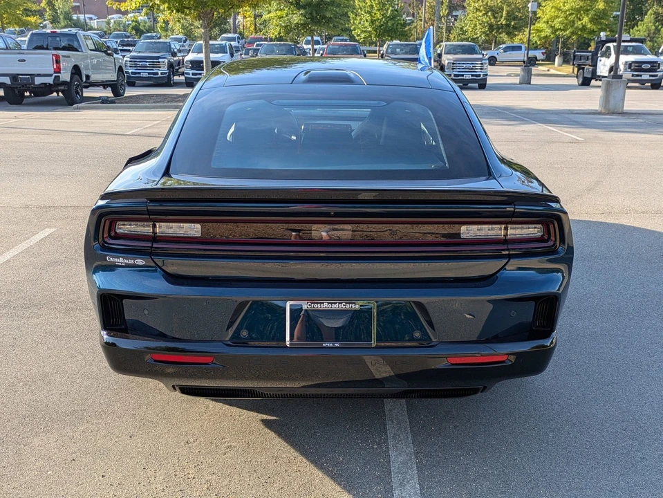 2024 Dodge Charger 8th Gen - Image 5 of 21