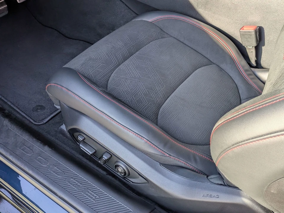 2024 Dodge Charger 8th Gen - Image 14 of 21
