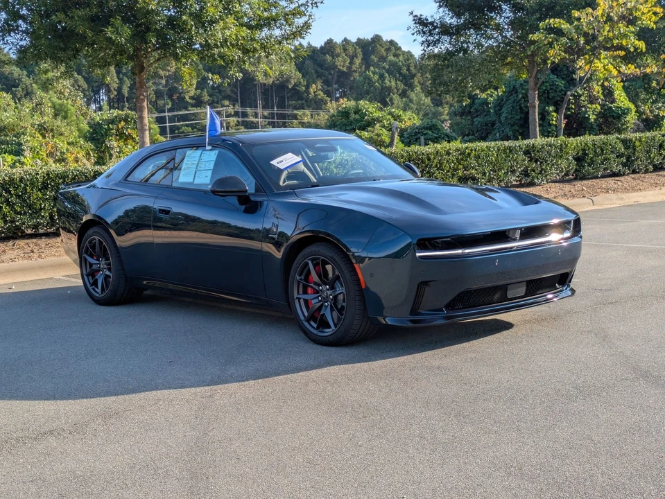 2024 Dodge Charger 8th Gen - Image 2 of 21