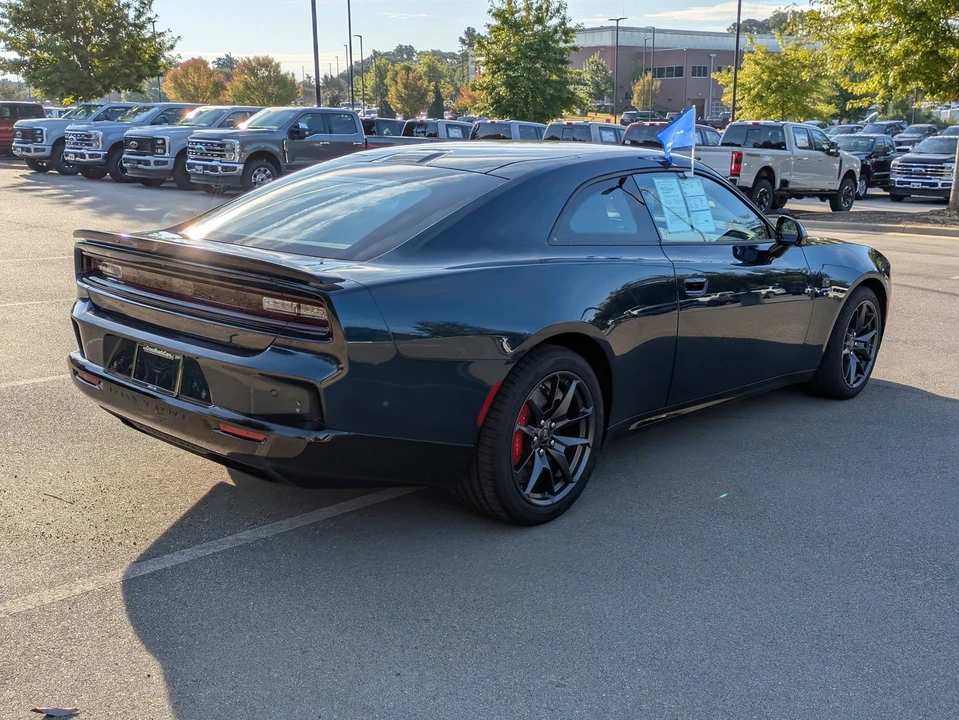 2024 Dodge Charger 8th Gen - Image 4 of 12