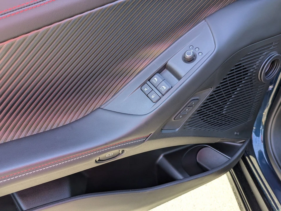 2024 Dodge Charger 8th Gen - Image 17 of 21