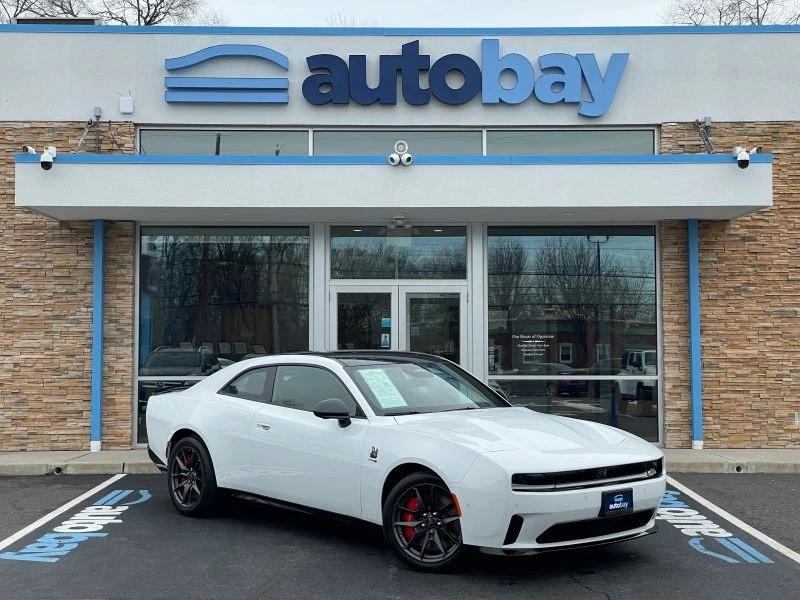 2024 Dodge Charger 8th Gen - Image 8 of 12