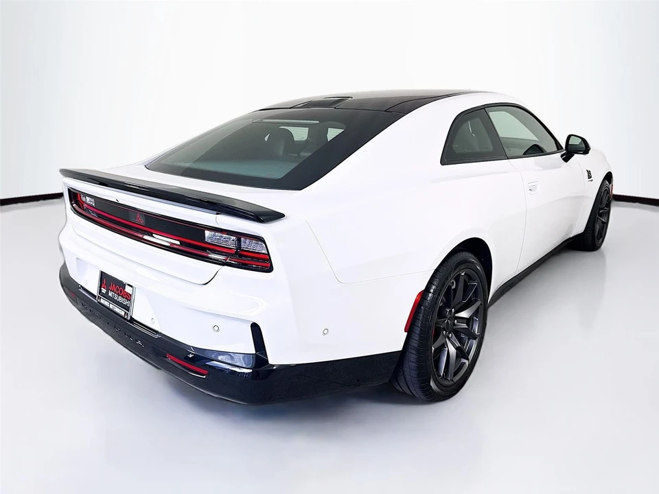 2024 Dodge Charger 8th Gen - Image 8 of 21