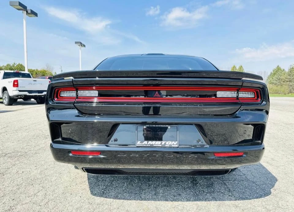 2024 Dodge Charger Daytona 8th Gen - Image 2 of 15