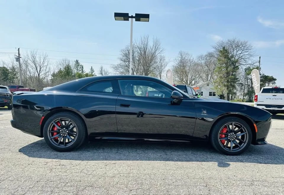 2024 Dodge Charger Daytona 8th Gen - Image 11 of 15