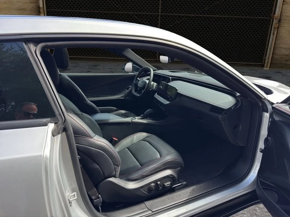 2024 Dodge Charger Daytona 8th Gen - Image 16 of 20