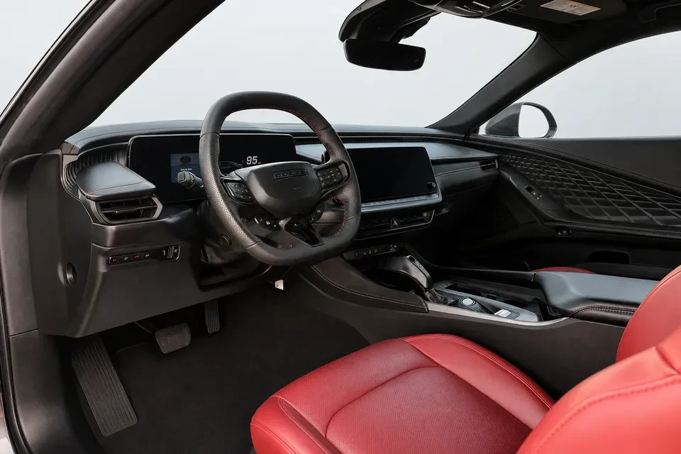 2024 Dodge Charger 8th Gen - Image 7 of 8