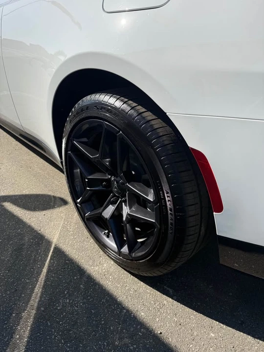 2024 Dodge Charger 8th Gen - Image 5 of 11